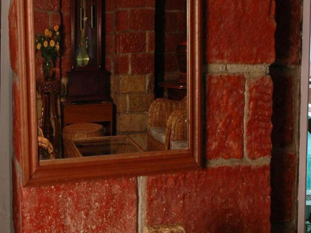Emerald Land Hotel Мандалей Екстериор снимка