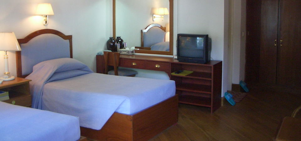 Emerald Land Hotel Мандалей Екстериор снимка